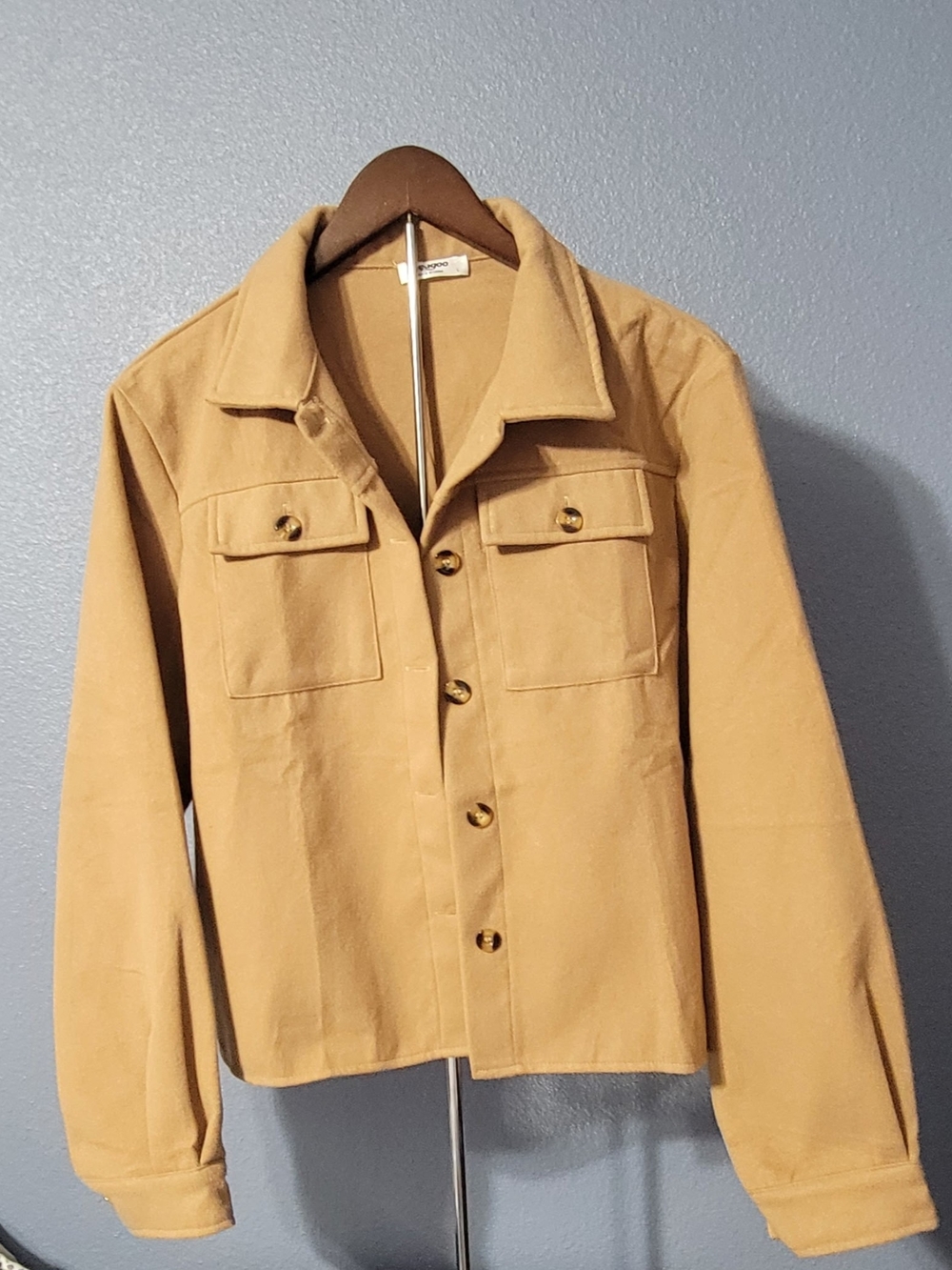 zeagoo Women's Cropped Corduroy Shacket Utility Jacket in Brown
